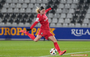 SC Freiburg vs. SGS Essen (GooglePixel Frauen-Bundesliga)