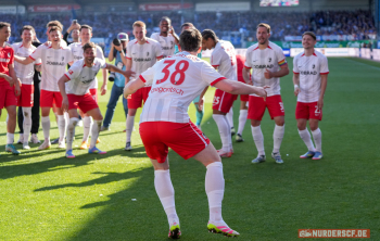 Holstein Kiel vs. SC Freiburg (1. Bundesliga)
