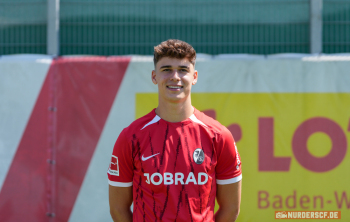 Noah Weisshaupt (SC Freiburg, 07), Portrait, PorträtMedia Day in der Saison 2024/2025 beim SC Freiburg