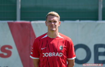 Matthias Ginter (SC Freiburg, 28), Portrait, PorträtMedia Day in der Saison 2024/2025 beim SC Freiburg