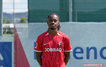 Jordy Makengo (SC Freiburg, 33), Portrait, PorträtMedia Day in der Saison 2024/2025 beim SC Freiburg