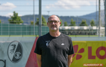 Dr. Jochen Gruber, Mannschaftsarzt,Portrait, PorträtMedia Day in der Saison 2024/2025 beim SC Freiburg