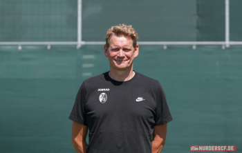 Torge Schwarz, Physiotherapeut, Portrait, PorträtMedia Day in der Saison 2024/2025 beim SC Freiburg