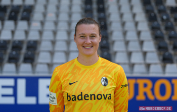 Lena Nuding (SC Freiburg, 01)Media Day in der Saison 2024/2025 bei den SC Freiburg Frauen