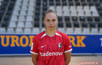 Alina Axtmann (SC Freiburg, 03)Media Day in der Saison 2024/2025 bei den SC Freiburg Frauen