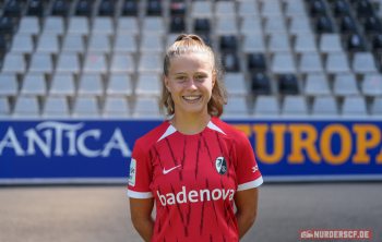 Nia Szenk (SC Freiburg, 13)Media Day in der Saison 2024/2025 bei den SC Freiburg Frauen